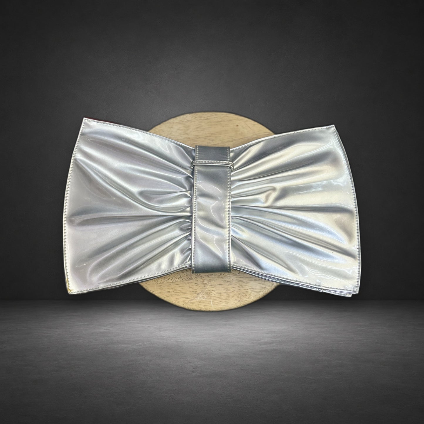 Bow Clutch