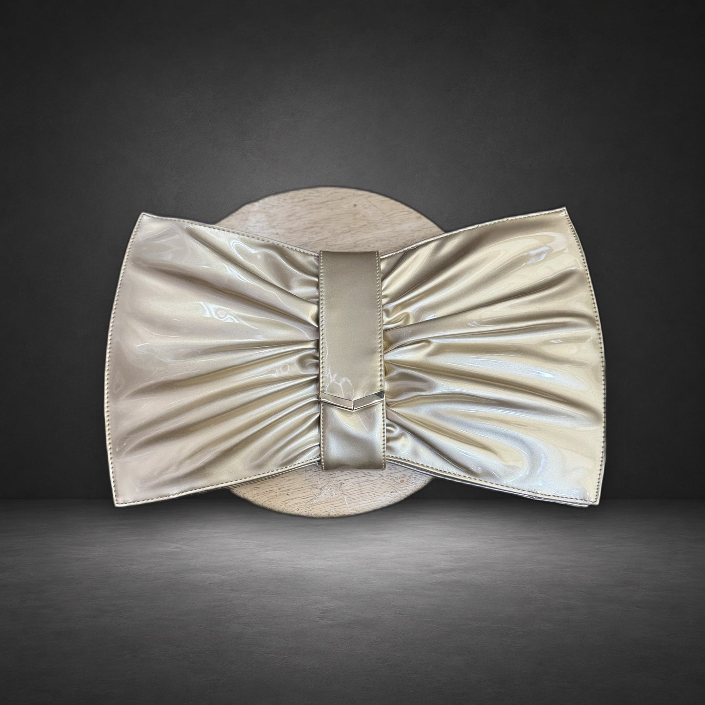 Bow Clutch