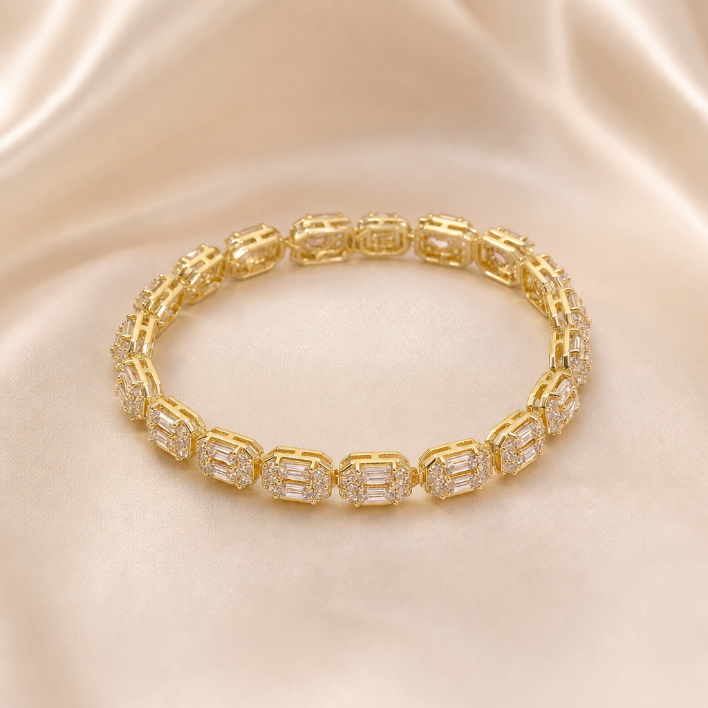 Cluster Link Bracelet