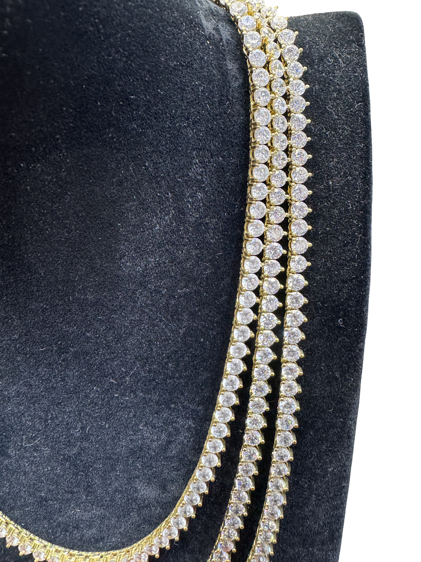 Layered Tennis-Spike Chains