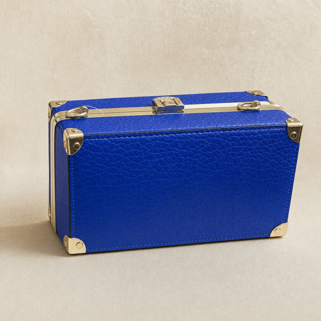 Voyage — Structured Box Clutch