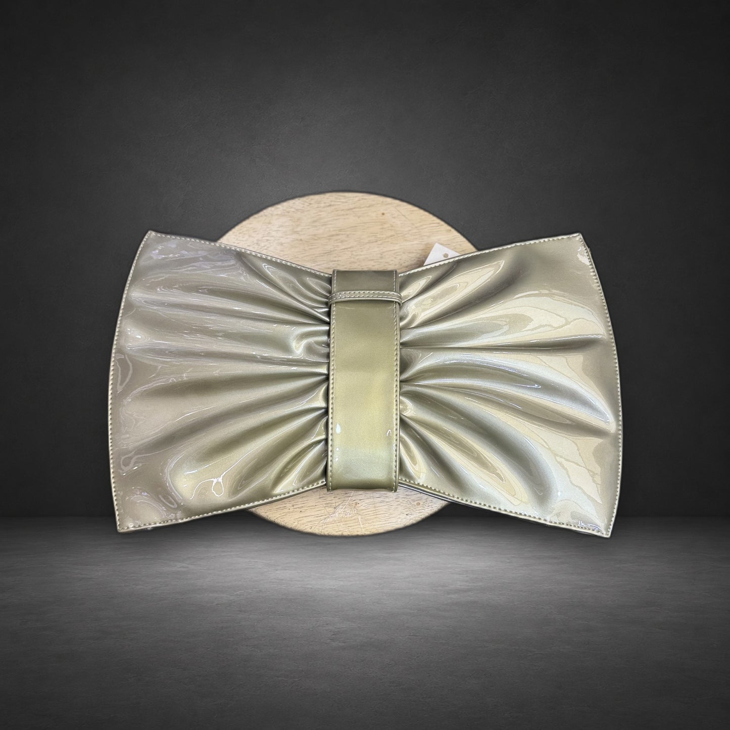 Bow Clutch
